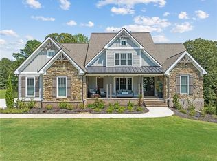 5923 Manor View Ln, Flowery Branch, GA 30542