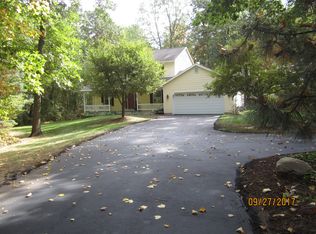 2300 Algoma Woods Dr NE, Rockford, MI