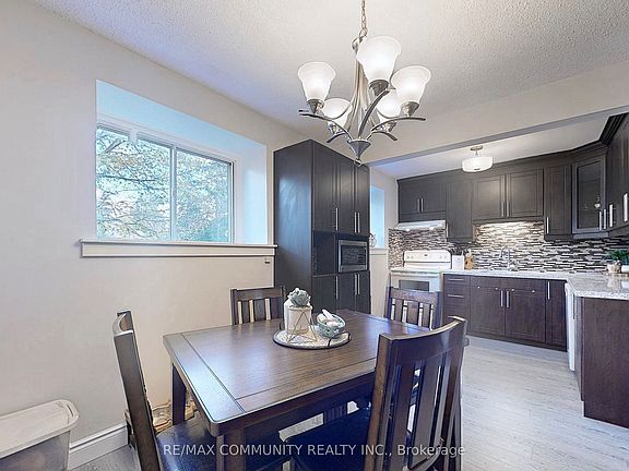 3rd image of 55 Collinsgrove Rd #212