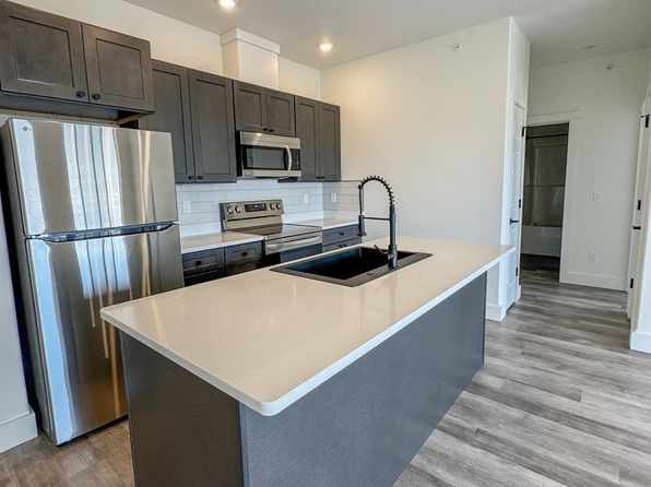 981 Covey Run Rd #202