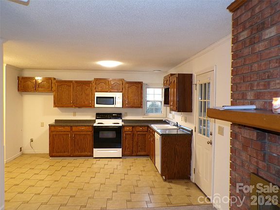 5th image of 5391 Sapp Rd