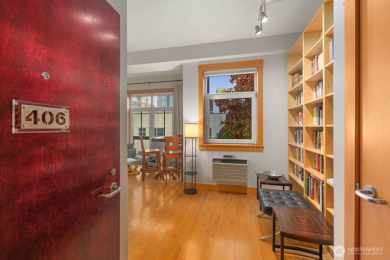 4th image of 81 Vine Street #406