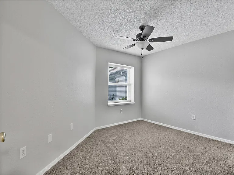 73B Buttonworth Dr — Photo 19