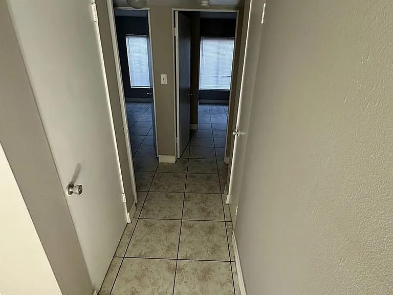 1830 Maravilla Ave #309 — Photo 9