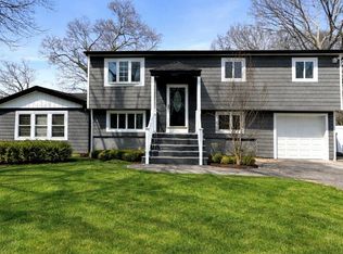41 Madison Avenue, Amityville, NY