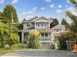 942 Maple St, White Rock, BC V4B 4M5