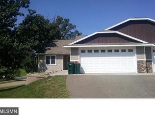 439 Parkview Ln, River Falls, WI 54022