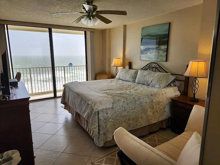 Master Bedroom King size bed