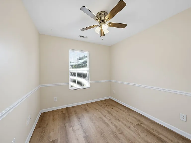 106 Anterbury Dr — Photo 22
