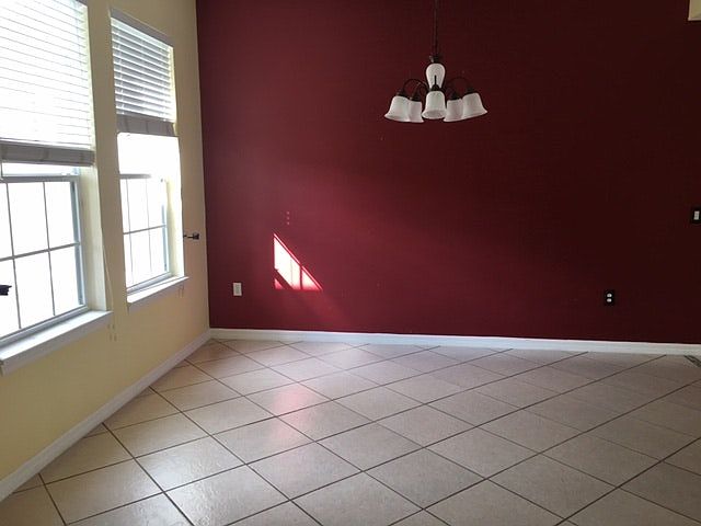 2nd image of 3053 Bay Laurel Cir N