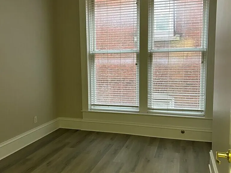 E 9th St - 200 — Photo 21