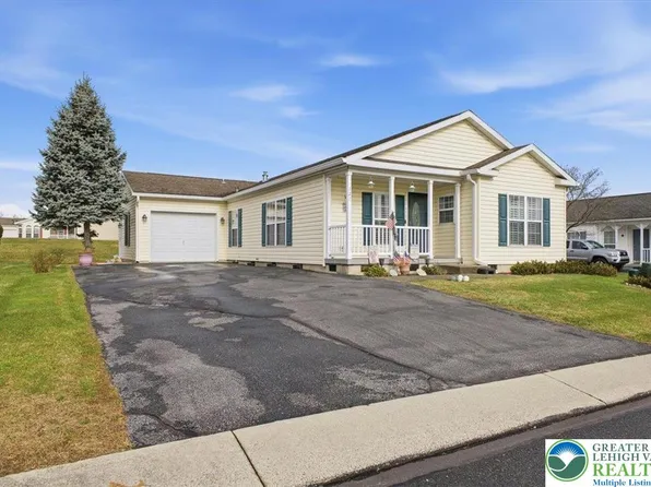 727 Kykuit Pl, Easton, PA 18040