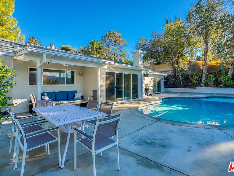 8961 Farralone Ave — Photo 4