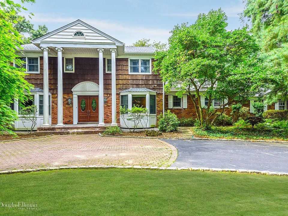 1st image of 5 Dogwood Ct