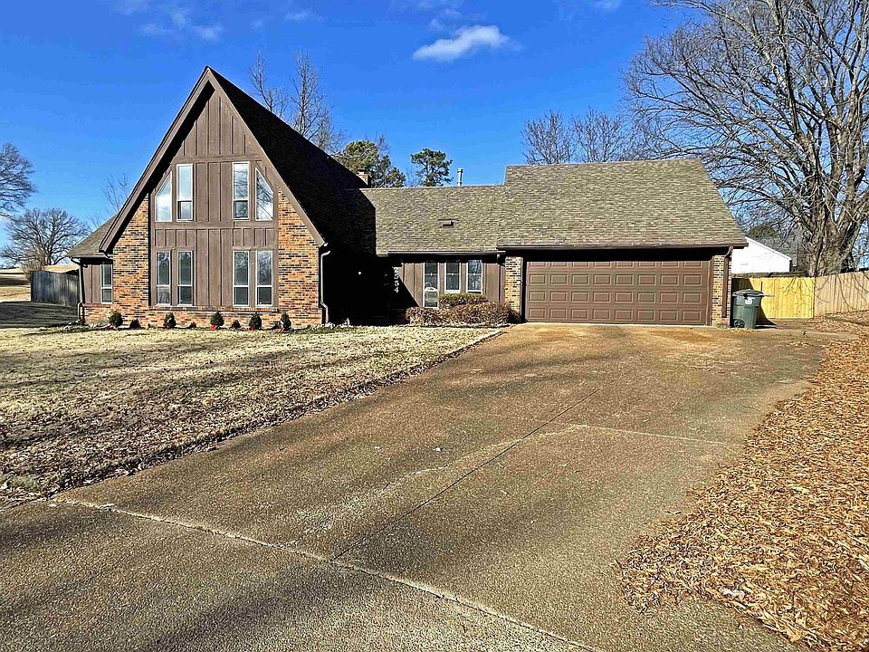 1st image of 2554 Ashburton Pl N