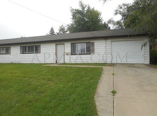 255 10th Ave, Marion, IA 52302