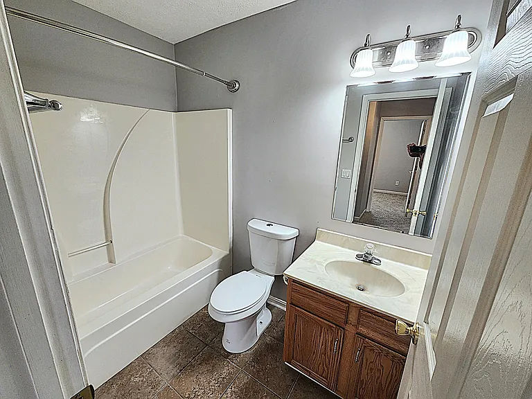 3906 Brownstone Dr — Photo 11