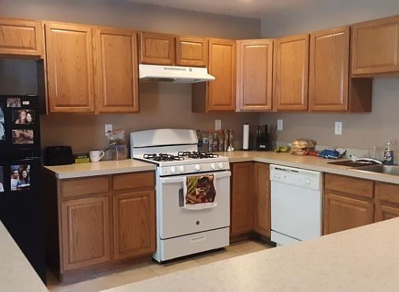 3rd image of 7 Ferndale Ln