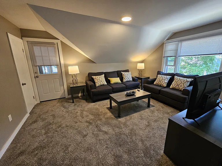 111 Hartwell St #2 — Photo 4