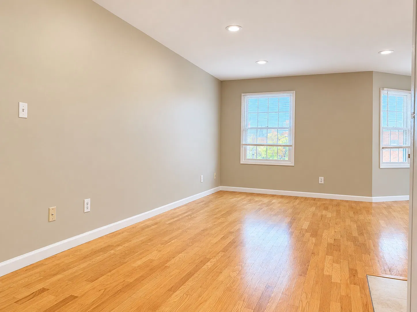 2 bed, $2,800 — Photo 2
