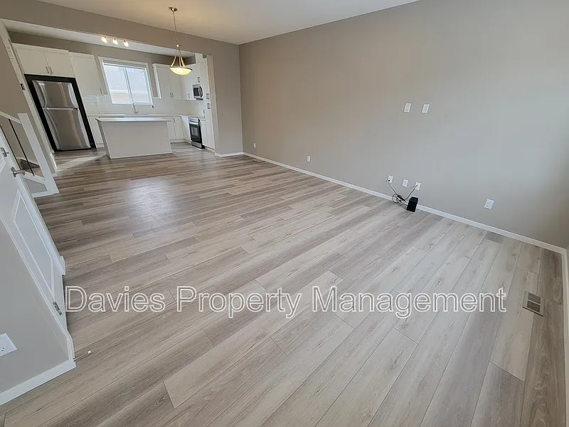 Building Photo - 20821 19a Ave NW #MAIN