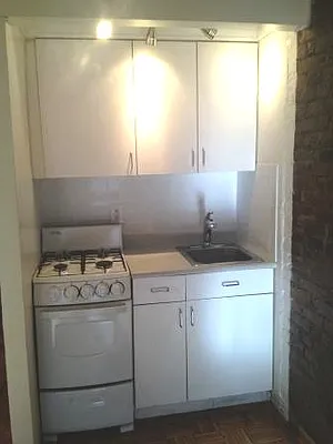 Rented by City Connections Realty | media 7