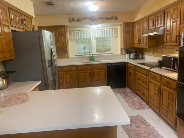 2738 Belmeade Dr, Carrollton, TX 75006