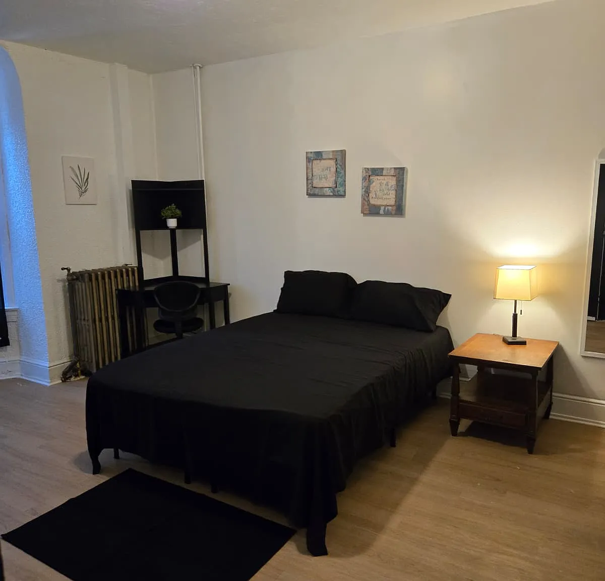 6 bed, 2292 sqft, $800 — Photo 4