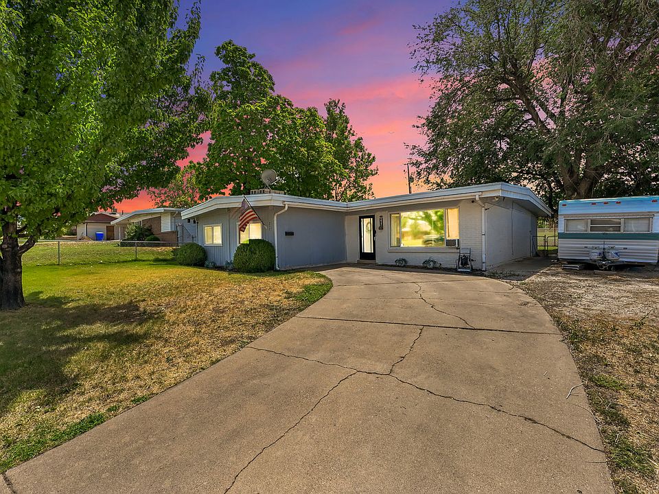 1st image of 217 W 1425 N