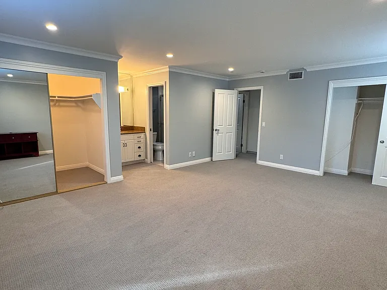 3221 Clay St — Photo 13