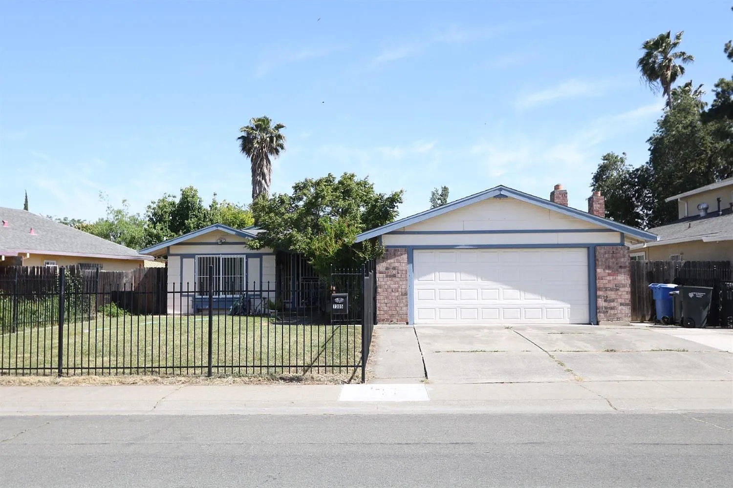 7305 Alcedo Cir photo 1