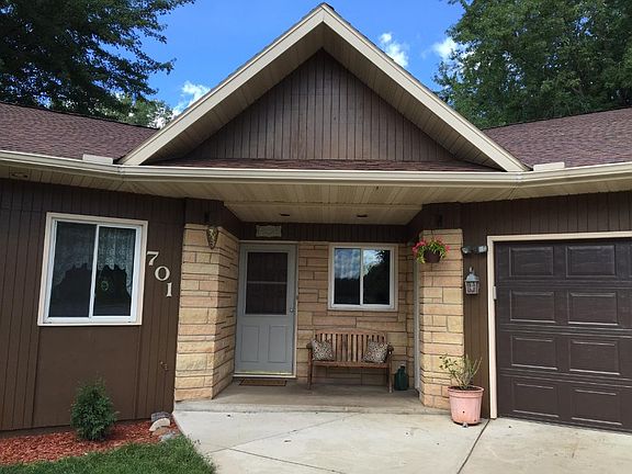 2nd image of 701 Brookwood Ln