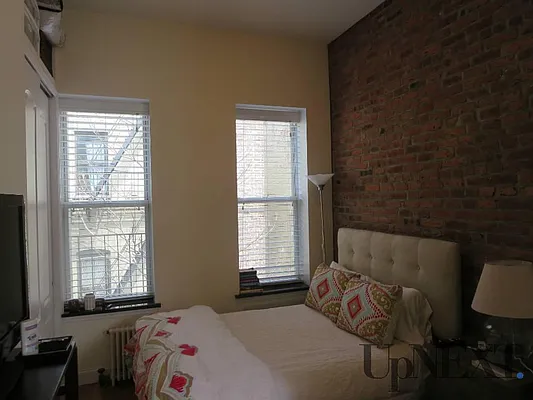 Rented by UpNext Real Estate | media 22