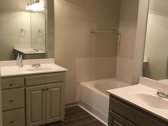 Master Bath Tub. There is also a separate shower.