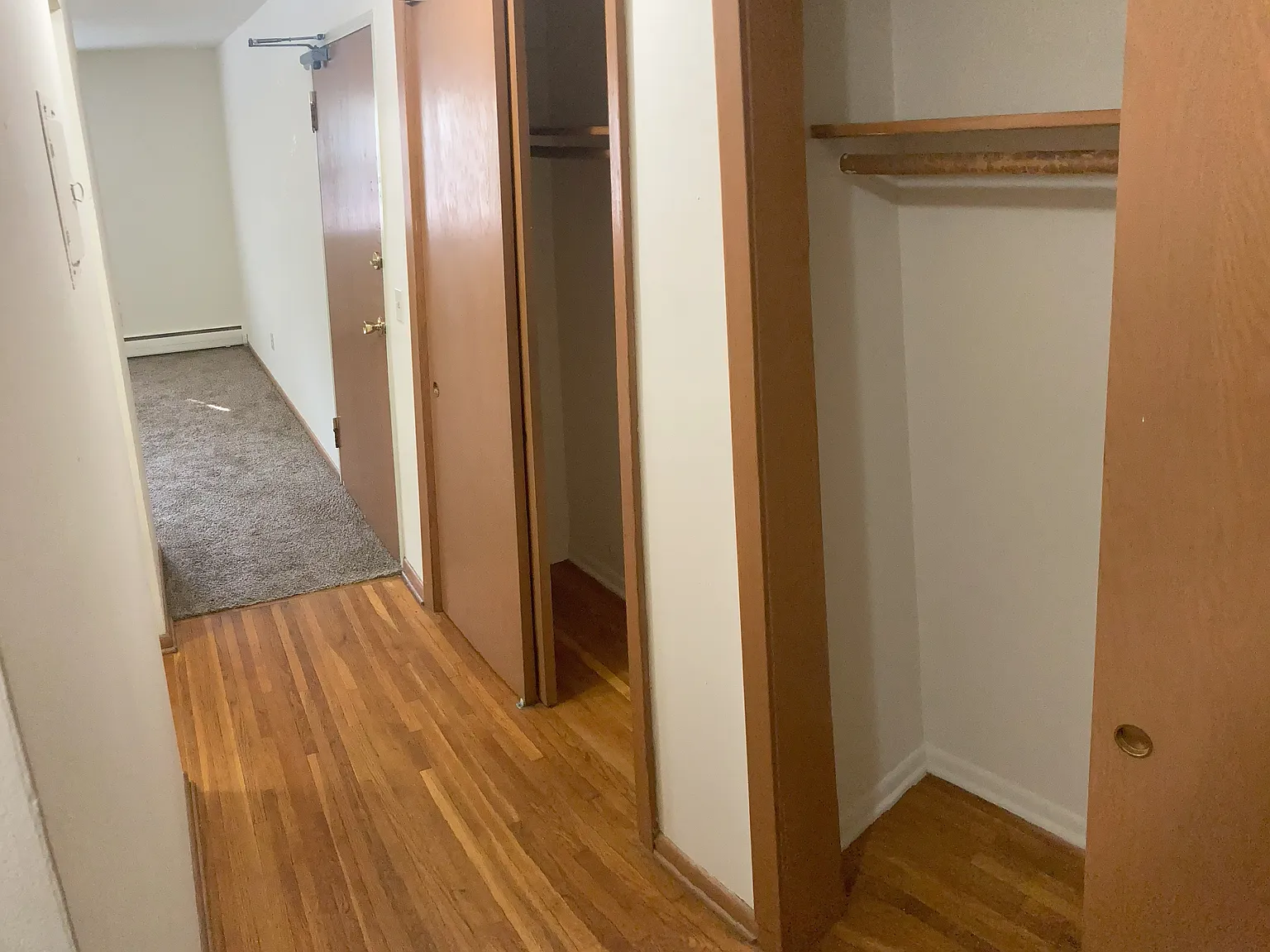1 bed, $1,000 — Photo 4