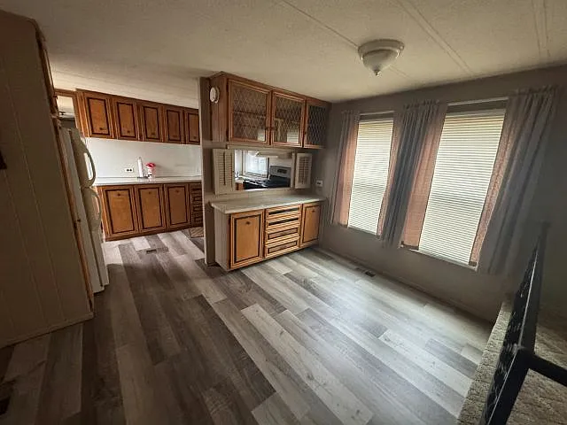 2 bed, 1.0 bath, 896 sqft, $1,750 — Photo 3