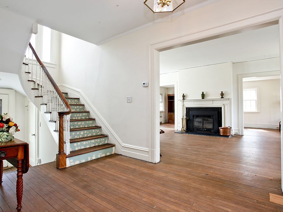 1st image of 48 Greenacres Ave