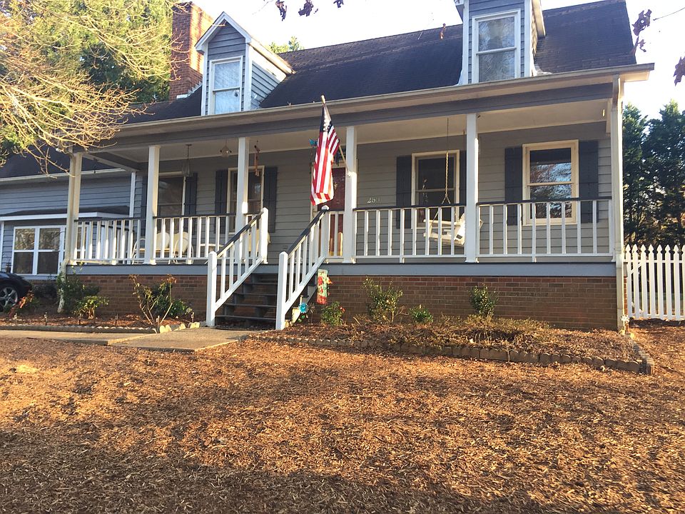 1st image of 250 Hillsborough Rd