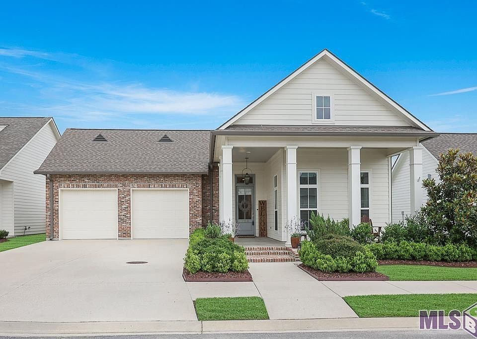 1st image of 734 Green Oak Dr