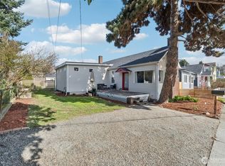 1110 S Bennett Street, Seattle, WA 98108