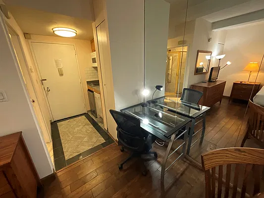 Living room, photo 1