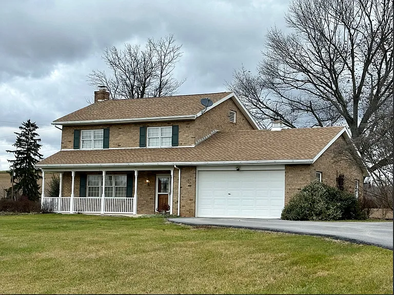1448 Abbottstown Pike — Photo 1