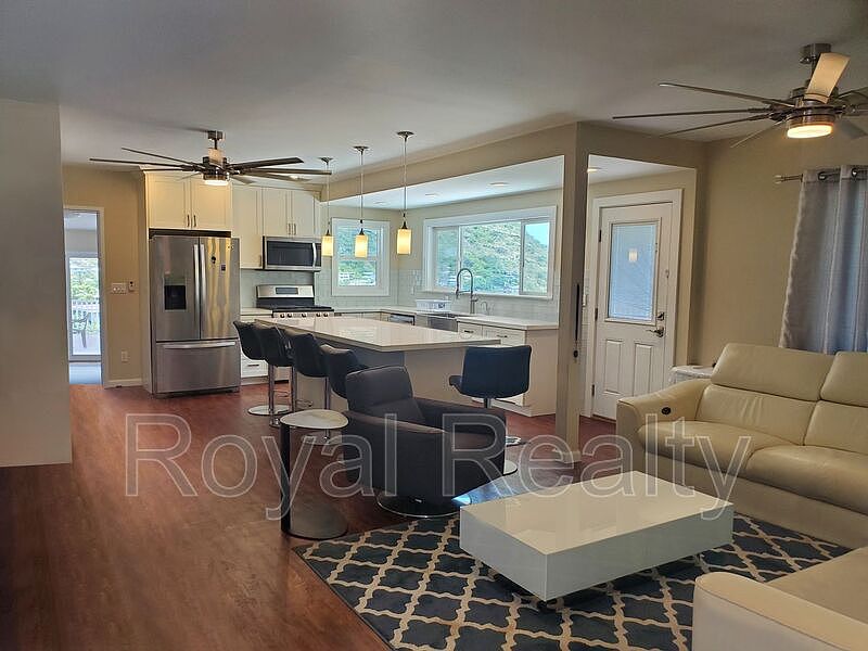 1st image of 2333 Palolo Ave
