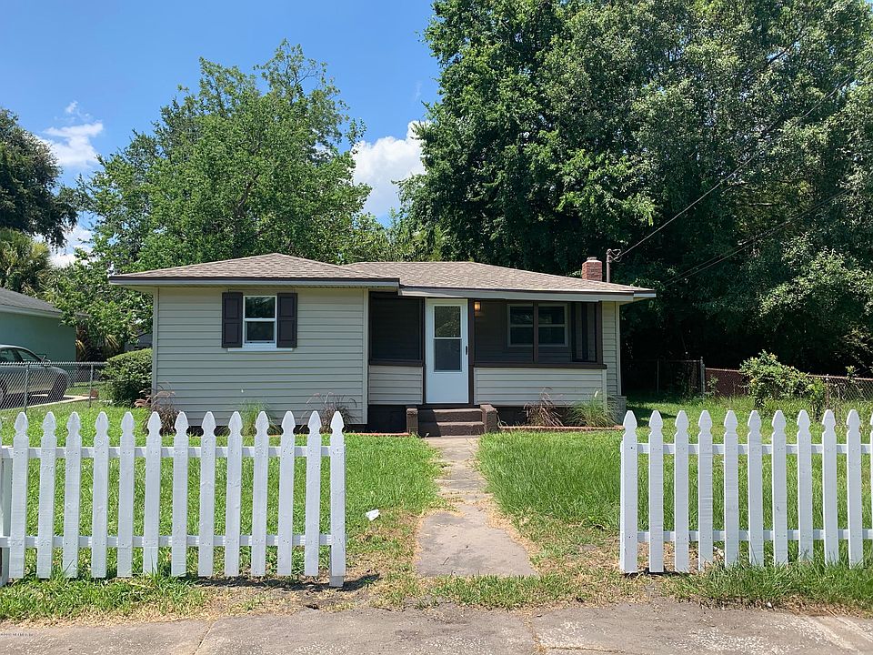 1st image of 1125 W 31st St