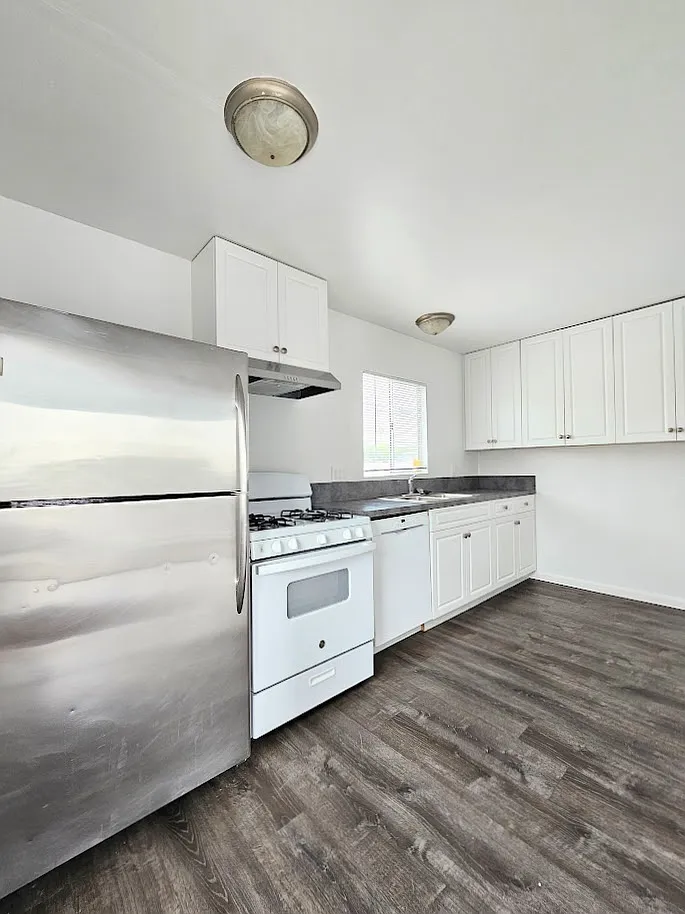 2 bed, 782 sqft, $2,290 — Photo 3