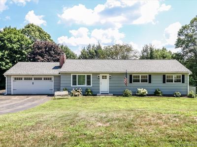 8 Roosevelt Drive, Newtown, CT, 06470