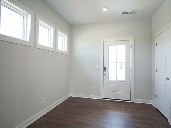 5th image of 5024 Goldfinch Dr Lot 166