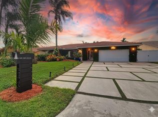 15820 Sedgewyck Cir N, Fort Lauderdale, FL 33331