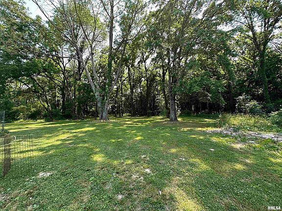 4th image of 479 County Road 500 N
