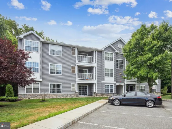 111 Natalie Rd, Delran, NJ 08075